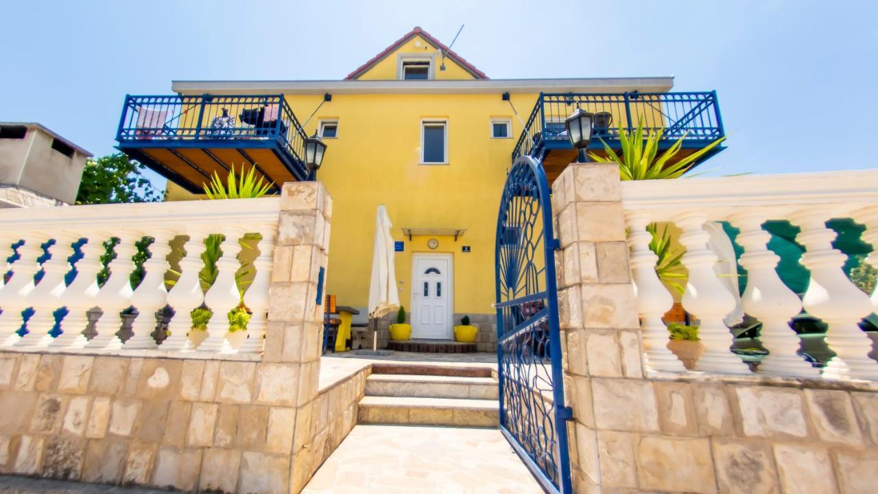 Planikovica Apartments Trogir Bagian luar foto