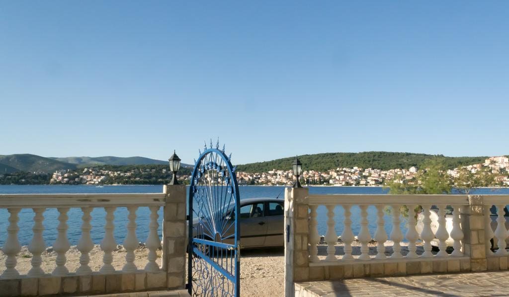 Planikovica Apartments Trogir Bagian luar foto