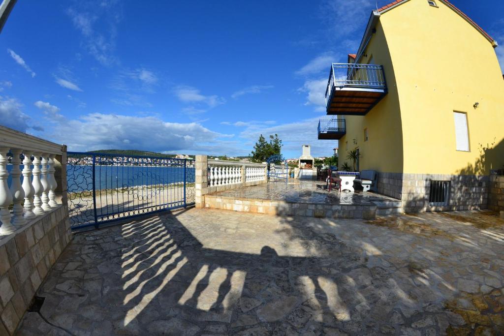 Planikovica Apartments Trogir Bagian luar foto